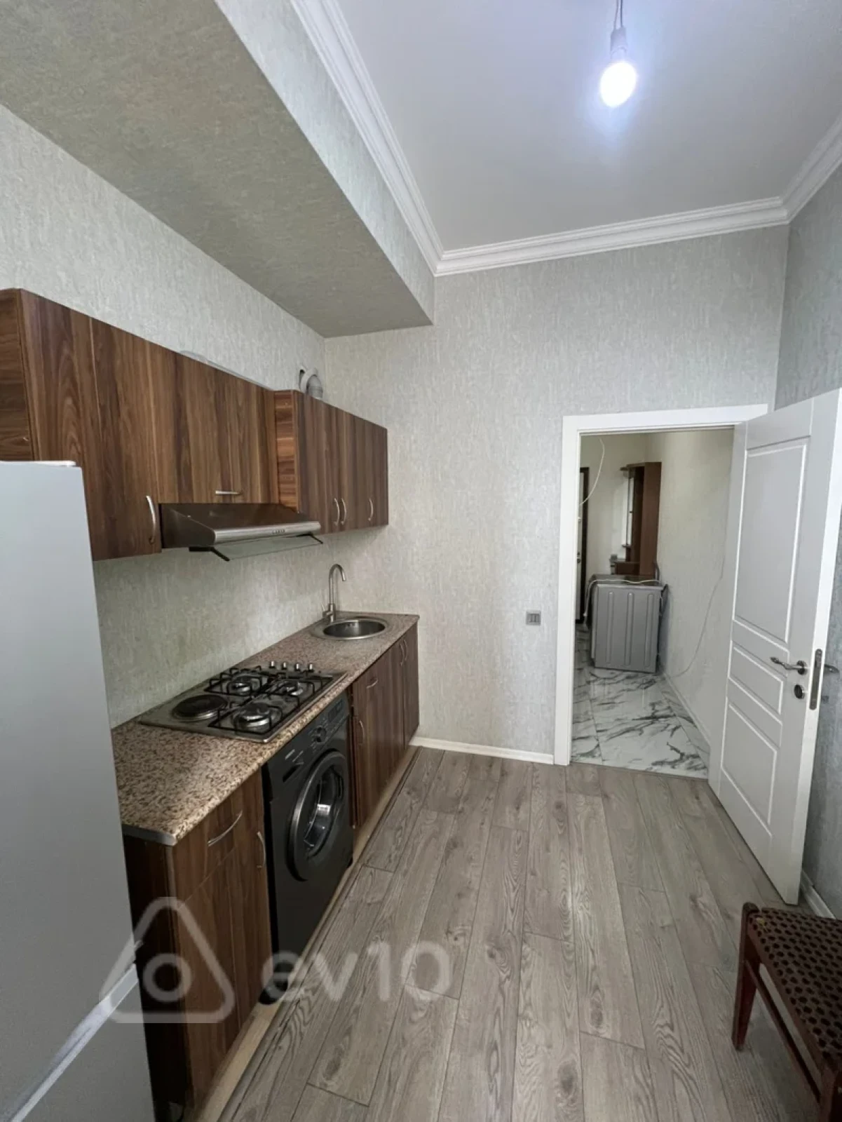 Kirayə verilir 2 otaqlı yeni tikili 60 m²