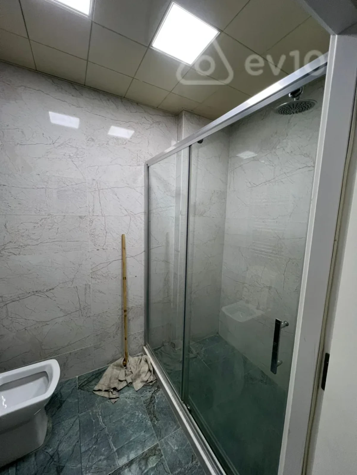 Kirayə verilir 2 otaqlı yeni tikili 60 m²