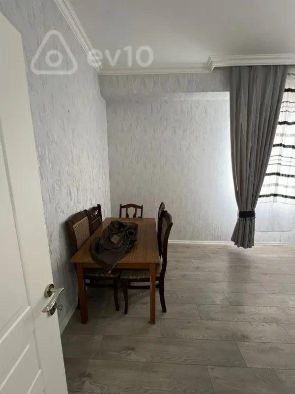 Kirayə verilir 2 otaqlı yeni tikili 60 m²