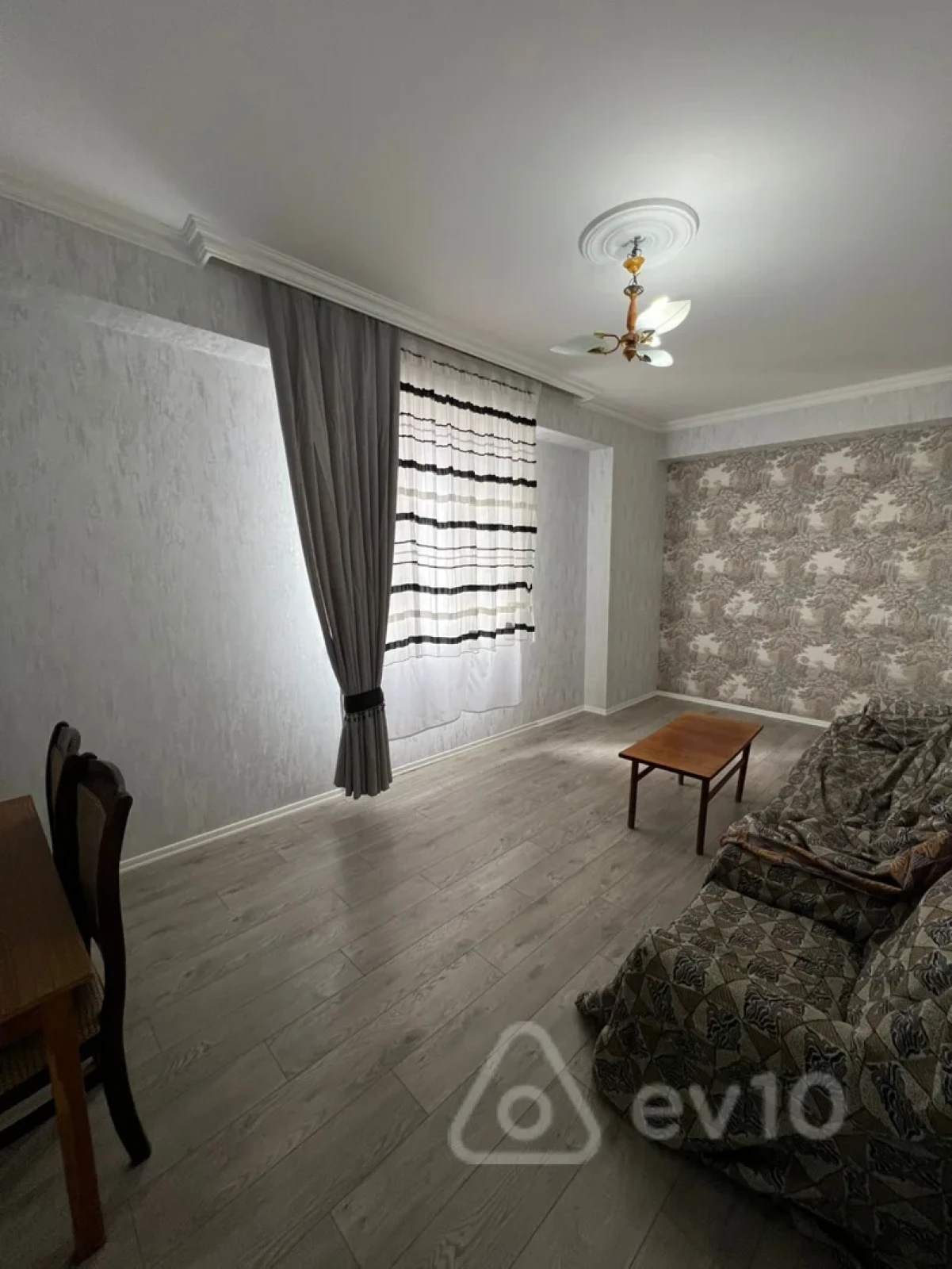 Kirayə verilir 2 otaqlı yeni tikili 60 m²