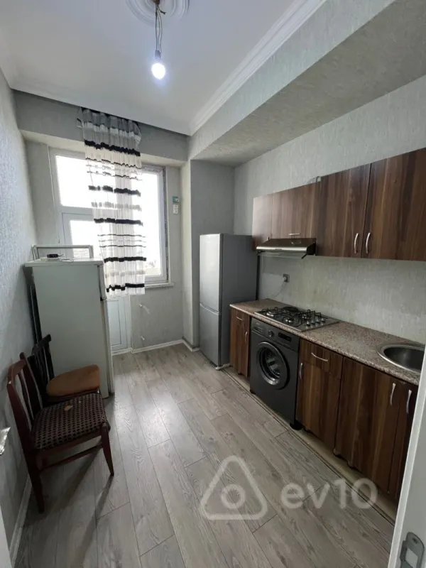 Kirayə verilir 2 otaqlı yeni tikili 60 m²