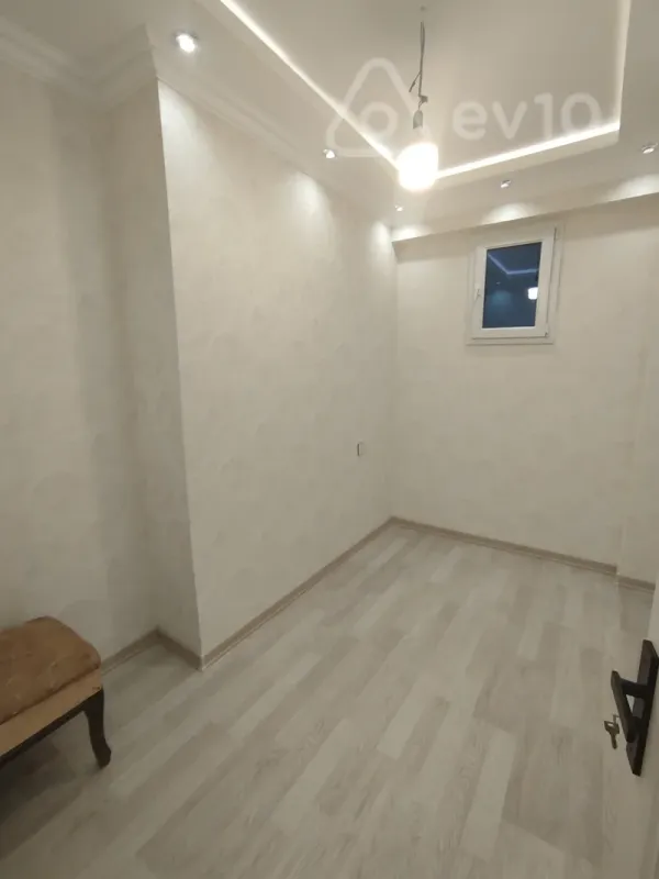 Satılır 3 otaqlı yeni tikili 65 m²