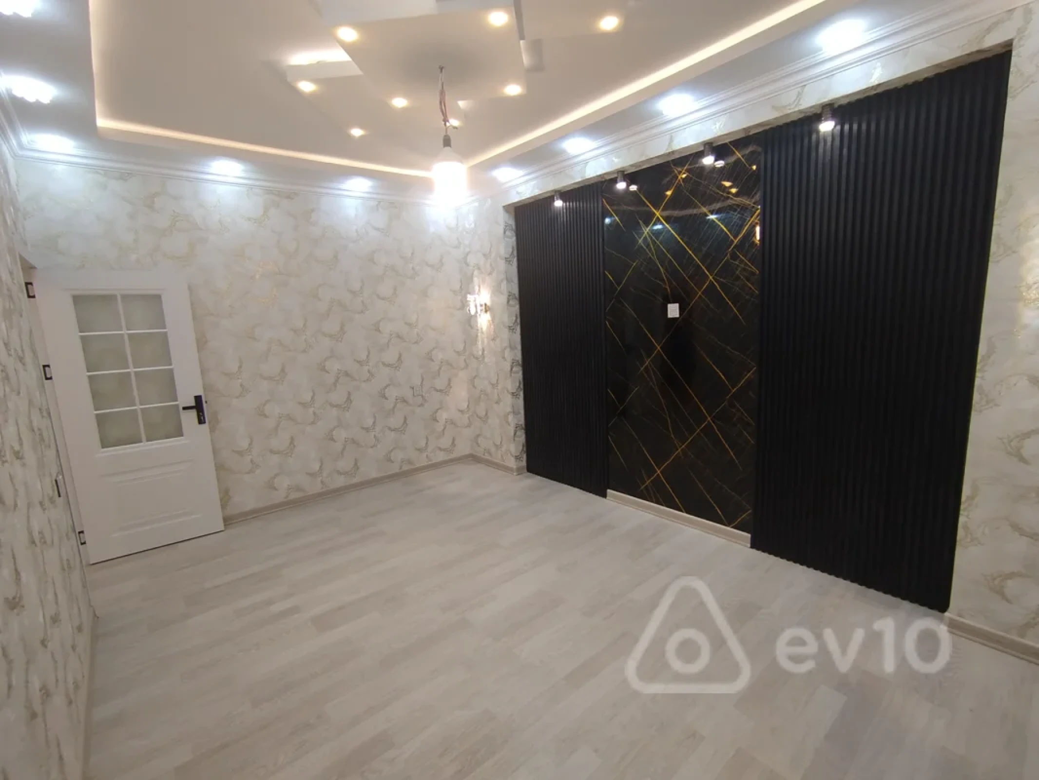 Satılır 3 otaqlı yeni tikili 65 m²