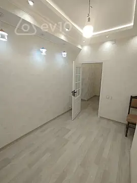 Satılır 3 otaqlı yeni tikili 65 m²