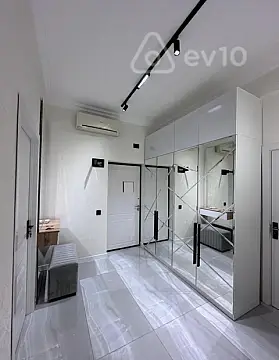 Kirayə verilir 2 otaqlı yeni tikili 55 m²