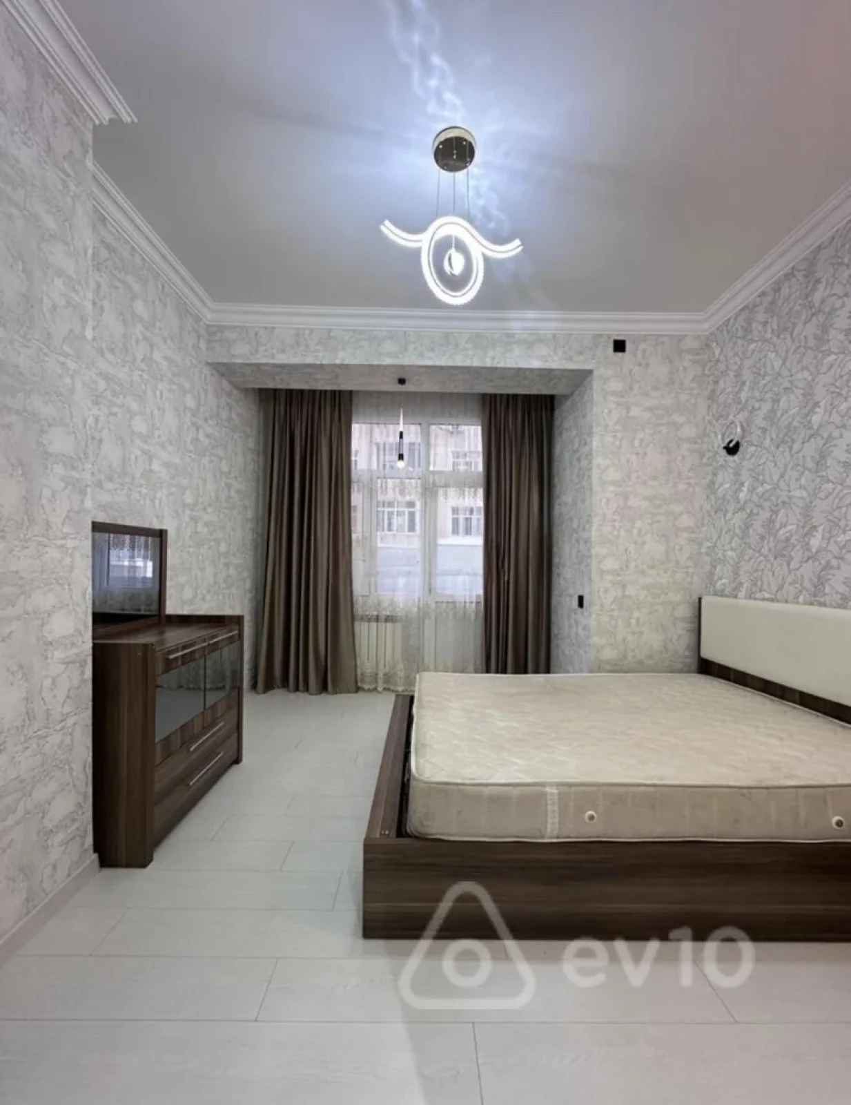 Kirayə verilir 2 otaqlı yeni tikili 55 m²
