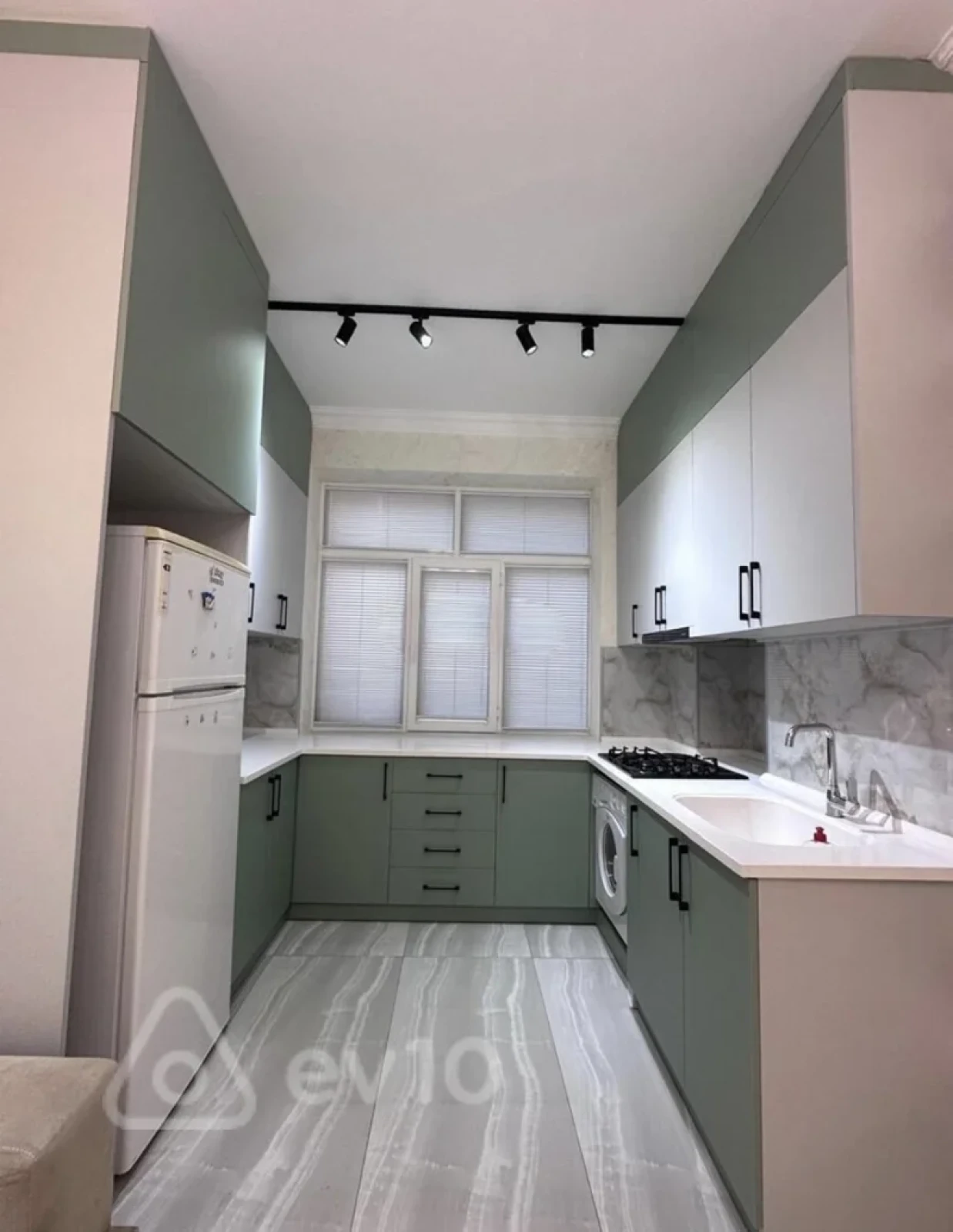 Kirayə verilir 2 otaqlı yeni tikili 55 m²