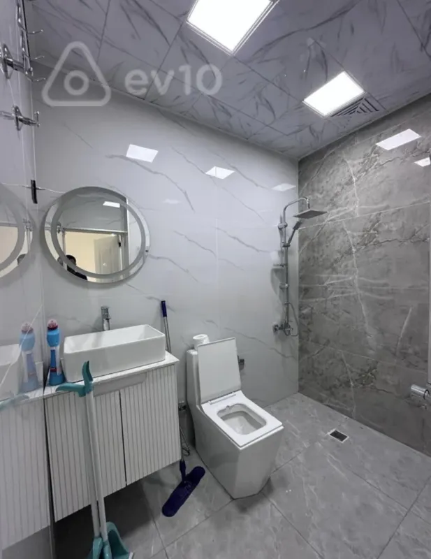 Kirayə verilir 2 otaqlı yeni tikili 55 m²