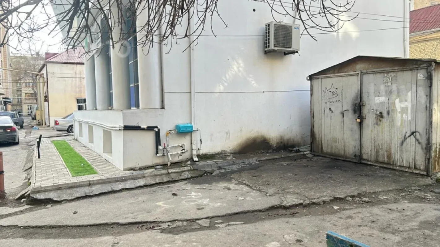 Satılır qaraj 18 m²