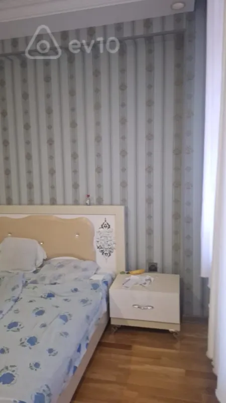 Satılır 3 otaqlı yeni tikili 105 m²