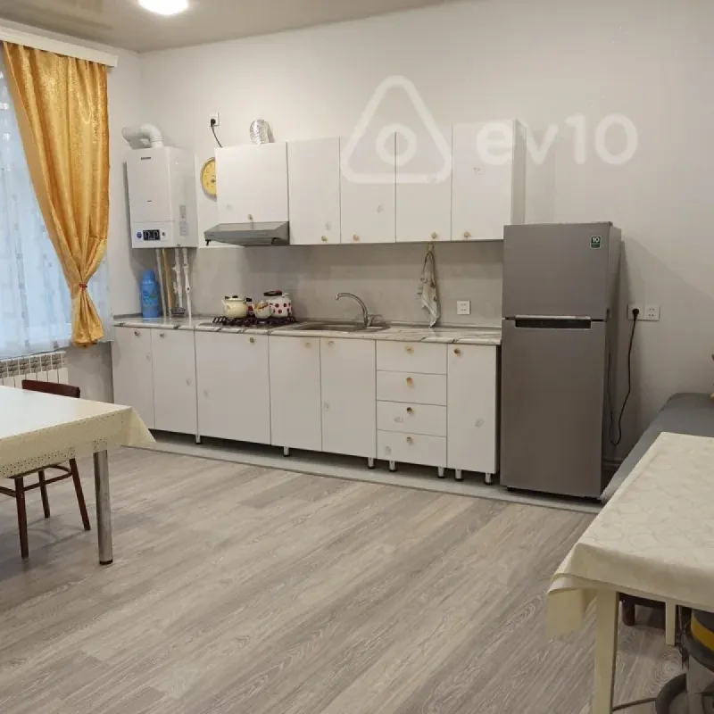 Kirayə verilir 2 otaqlı yeni tikili 45 m²
