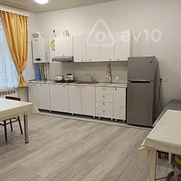 Kirayə verilir 2 otaqlı yeni tikili 45 m²