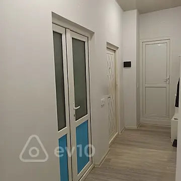 Kirayə verilir 2 otaqlı yeni tikili 45 m²