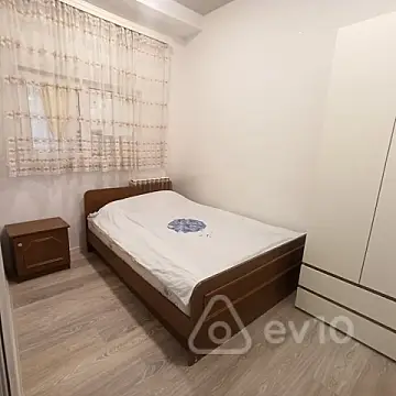 Kirayə verilir 2 otaqlı yeni tikili 45 m²