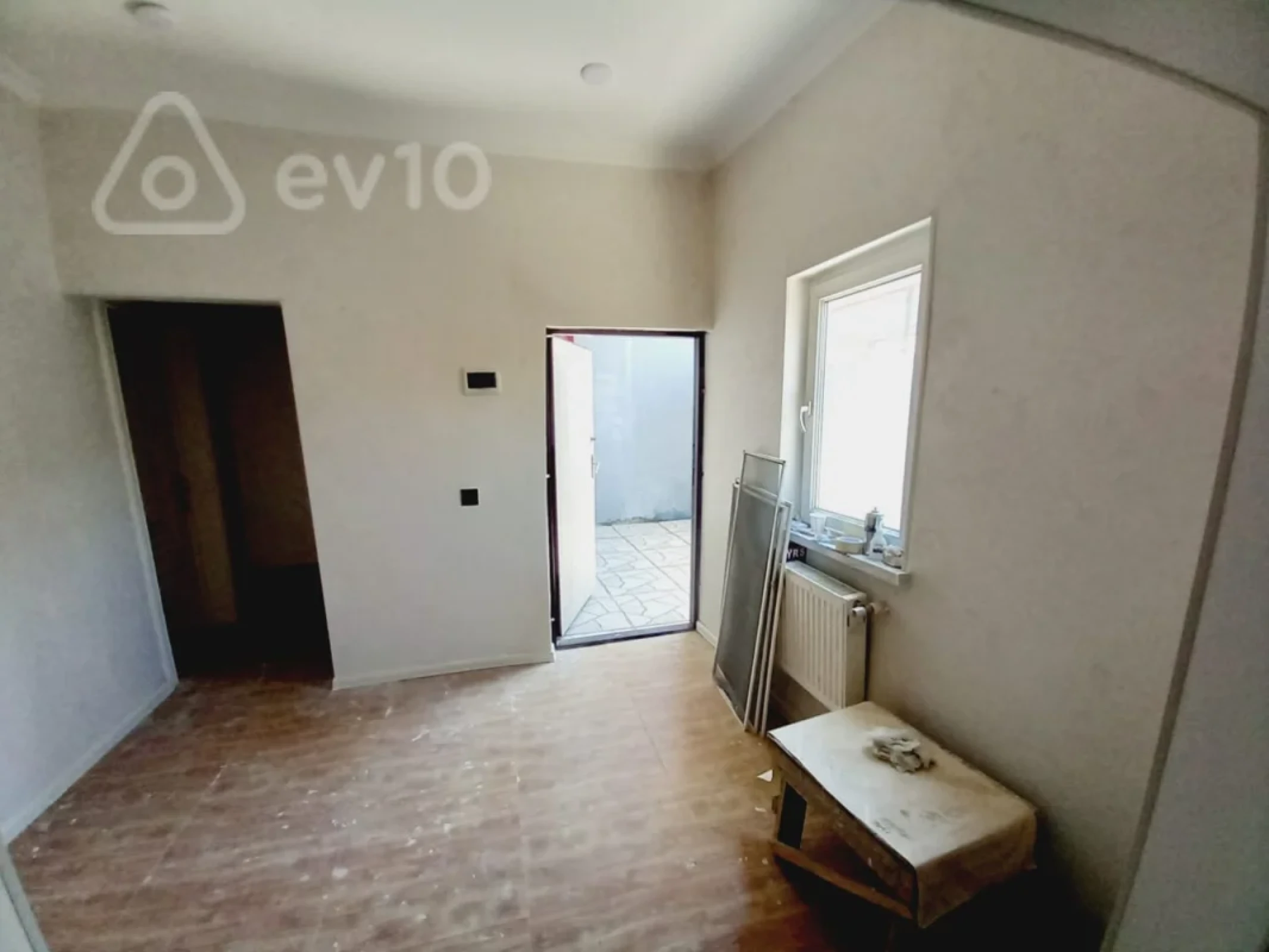 Satılır 3 otaqlı həyət evi 100 m²