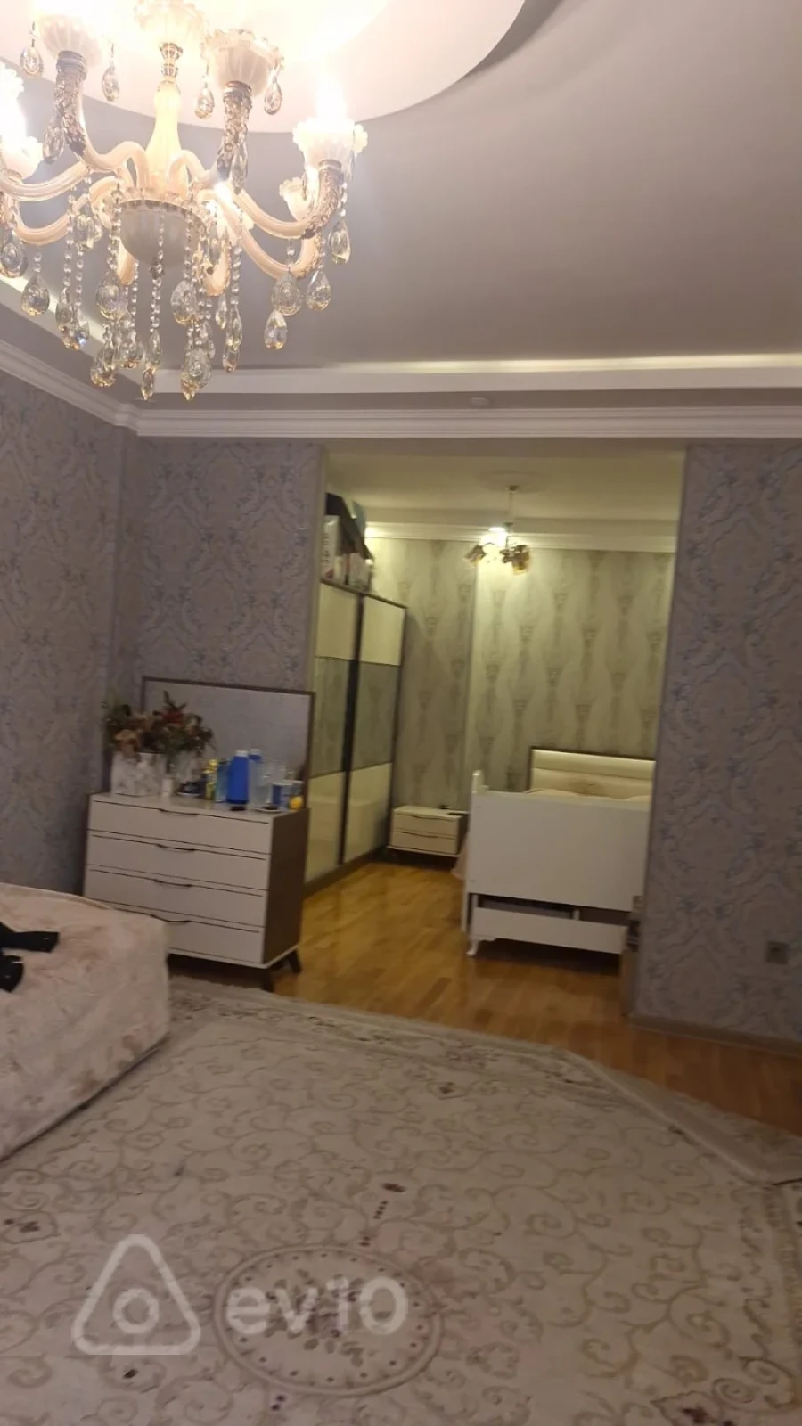 Satılır 3 otaqlı yeni tikili 105 m²