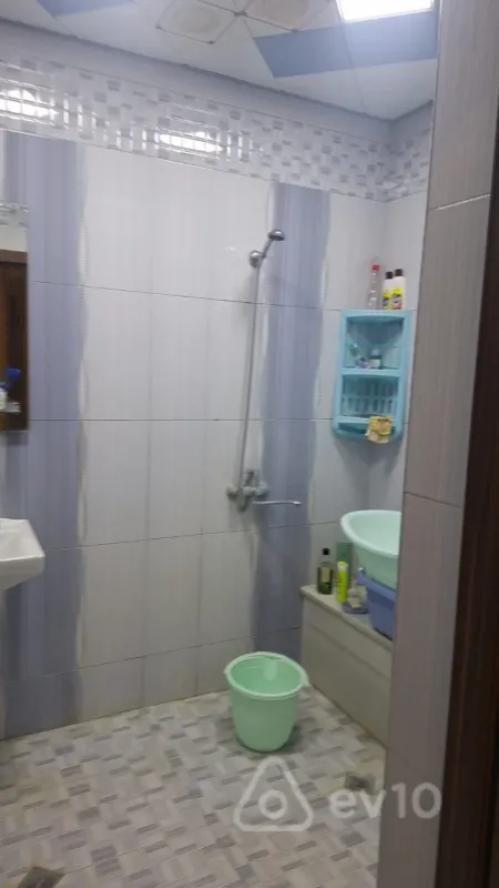 Satılır 3 otaqlı yeni tikili 105 m²