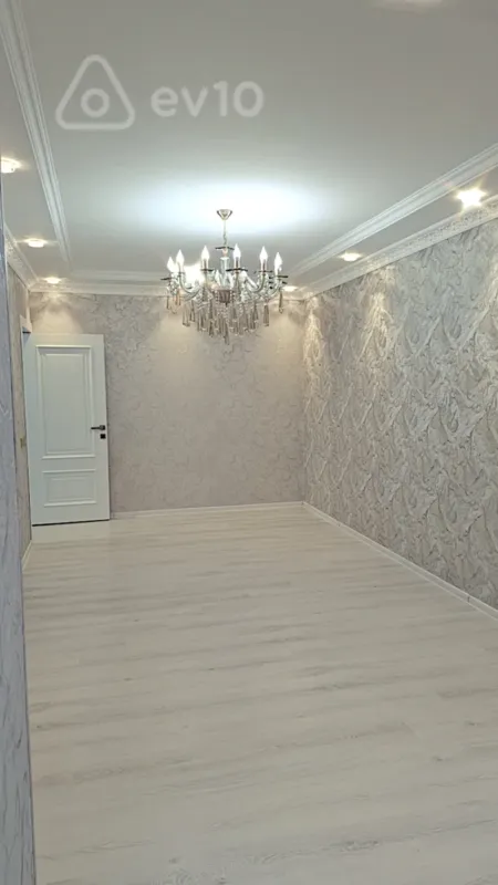 Satılır 5 otaqlı köhnə tikili 111 m²