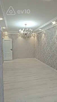 Satılır 5 otaqlı köhnə tikili 111 m²