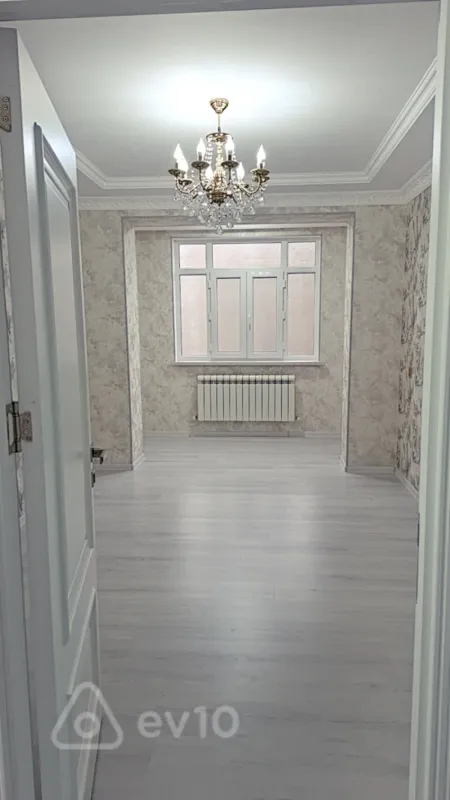 Satılır 5 otaqlı köhnə tikili 111 m²
