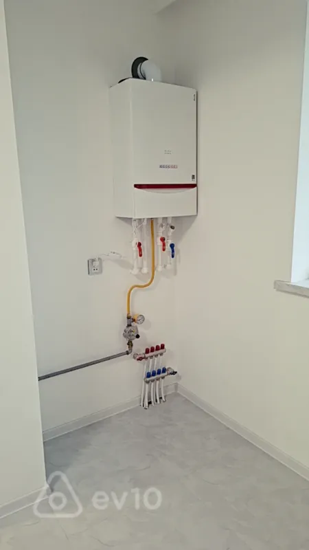 Satılır 5 otaqlı köhnə tikili 111 m²