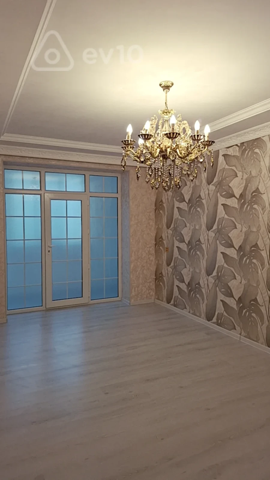 Satılır 5 otaqlı köhnə tikili 111 m²