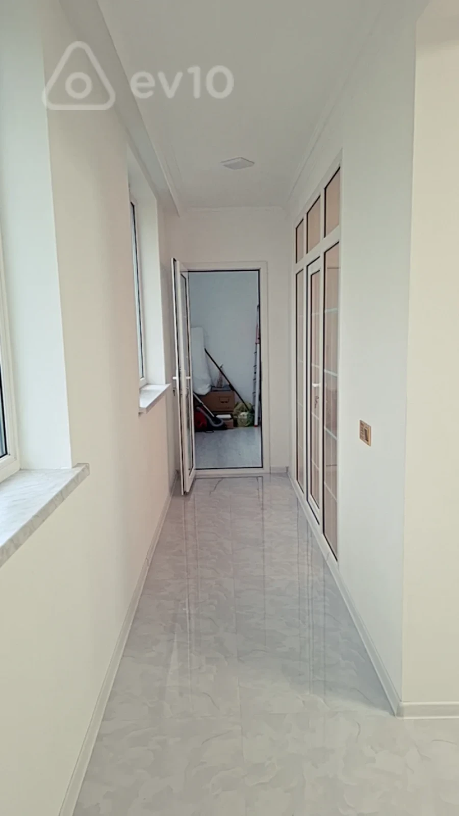Satılır 5 otaqlı köhnə tikili 111 m²