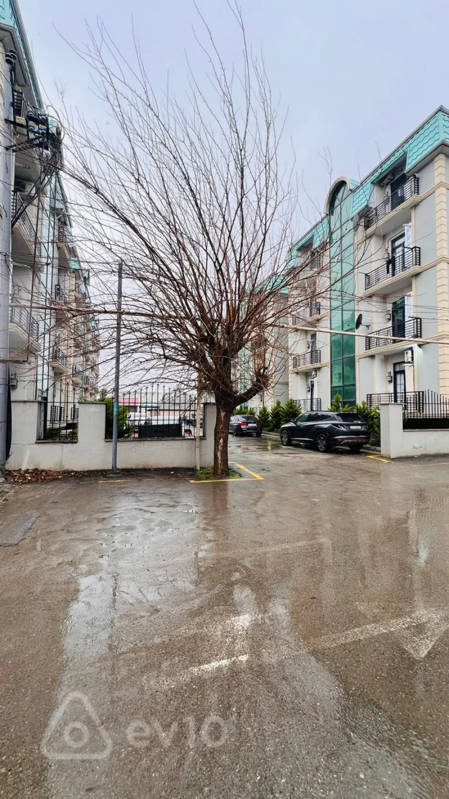 Satılır 2 otaqlı yeni tikili 54 m²