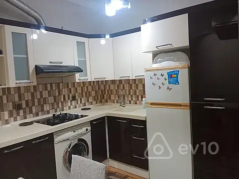 Kirayə verilir 3 otaqlı yeni tikili 95 m²