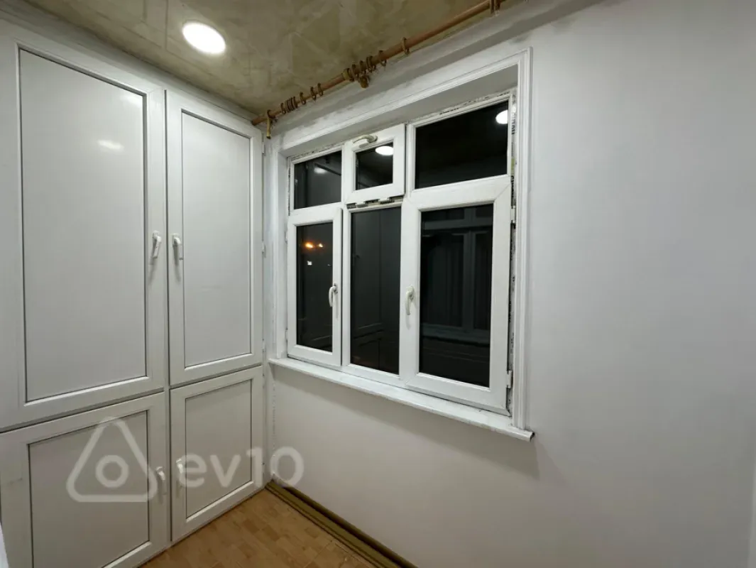 Satılır 2 otaqlı köhnə tikili 50 m²