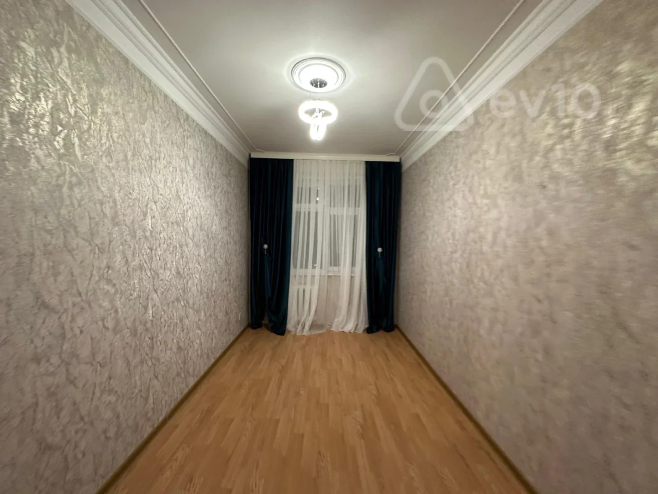 Satılır 2 otaqlı köhnə tikili 50 m²