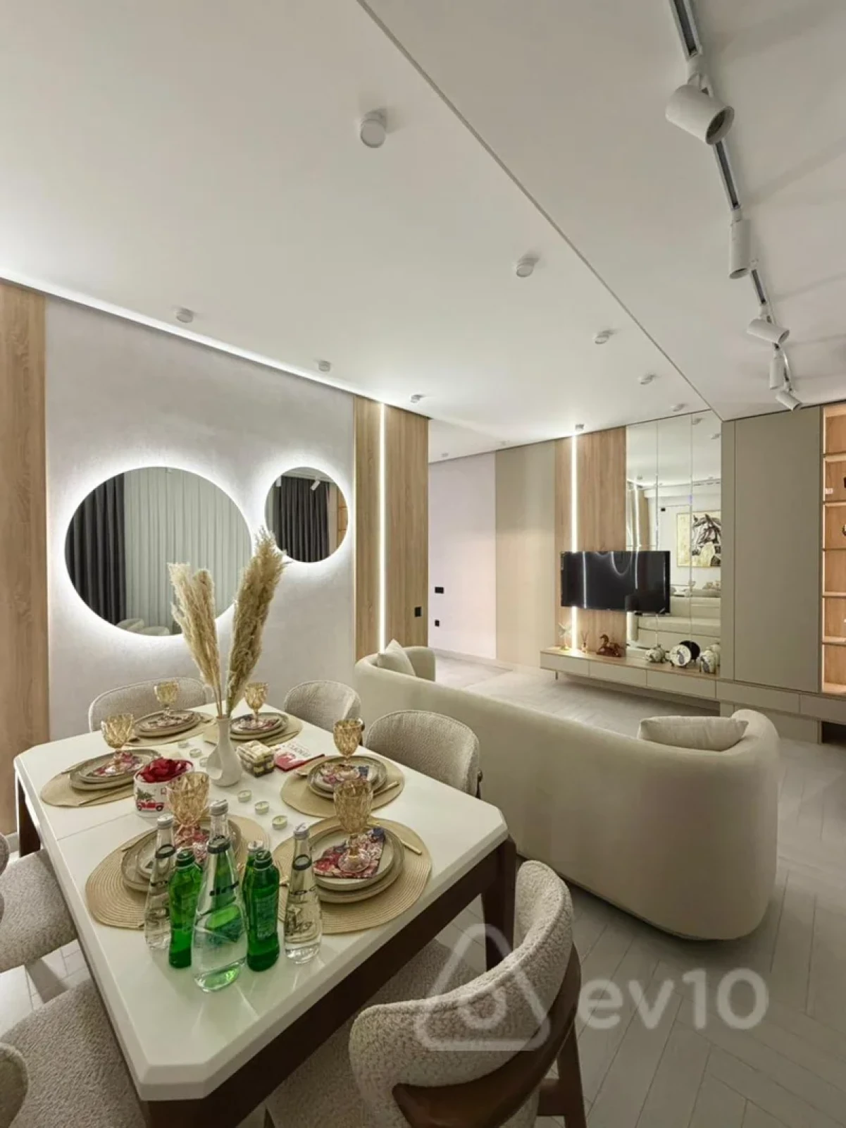 Satılır 2 otaqlı yeni tikili 76 m²