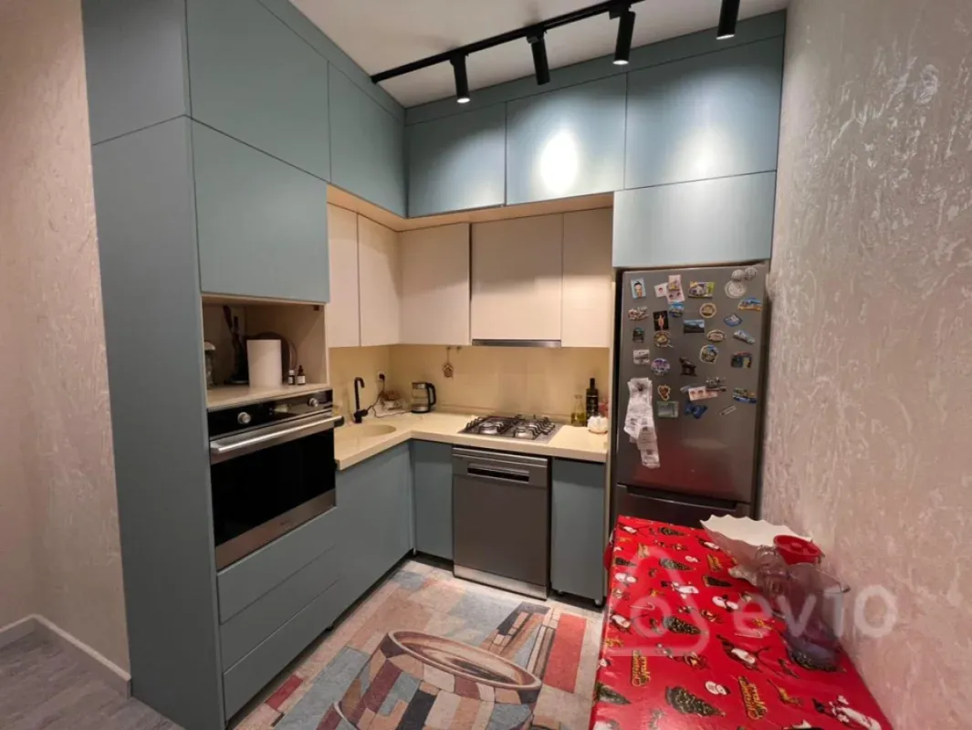 Satılır 2 otaqlı yeni tikili 60 m²