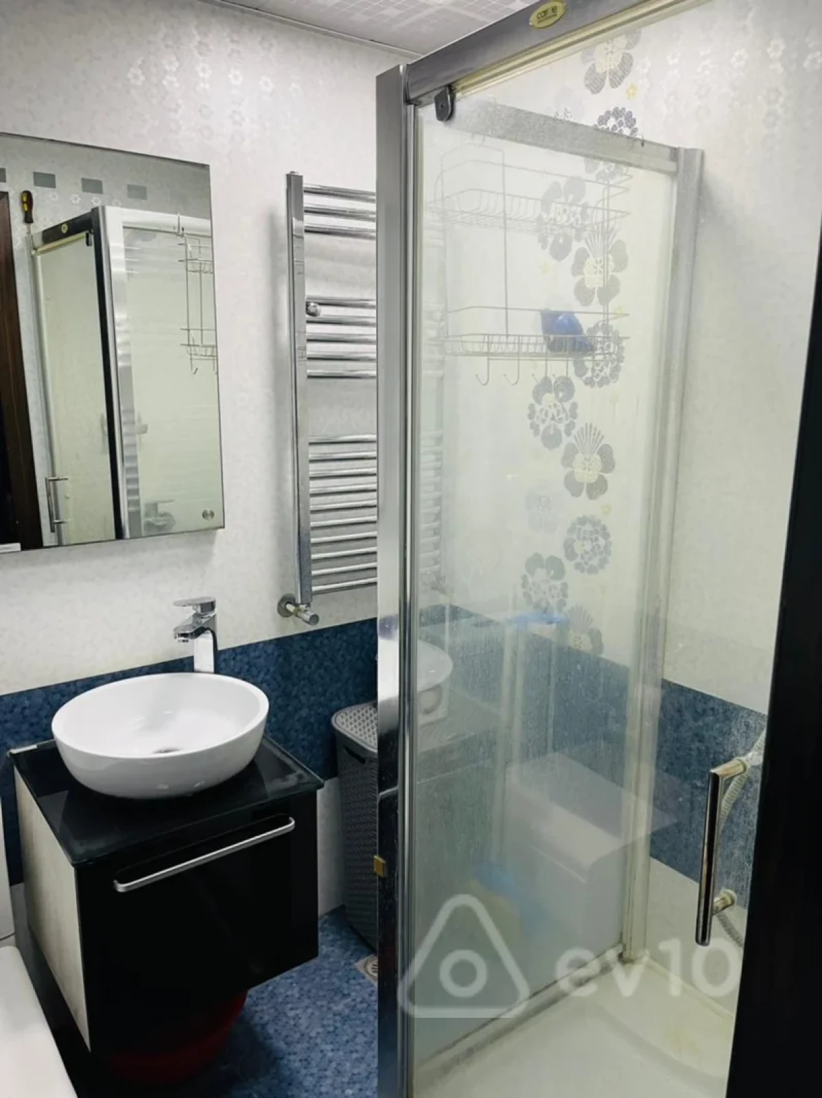 Kirayə verilir 1 otaqlı köhnə tikili 40 m²