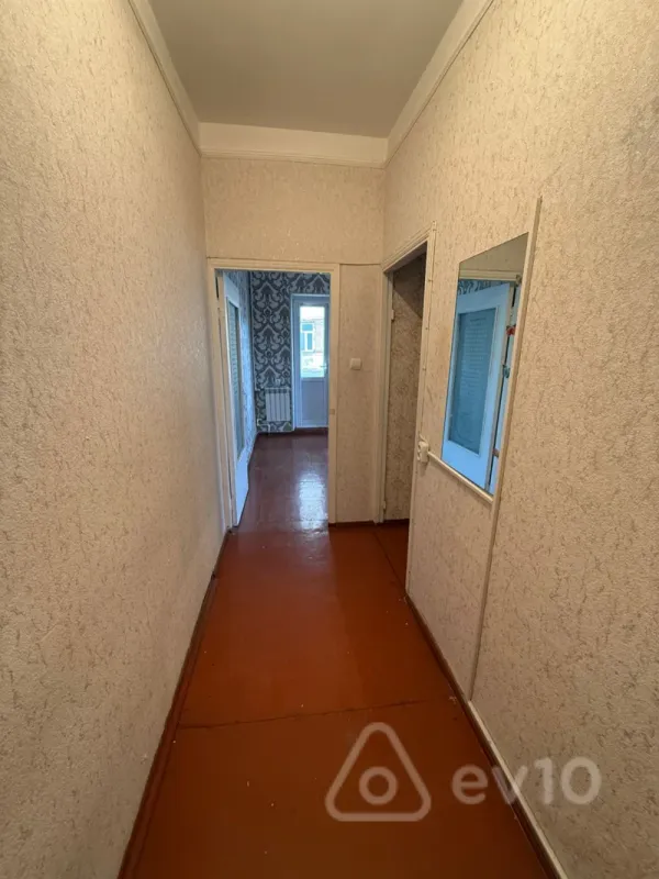 Satılır 1 otaqlı köhnə tikili 45 m²