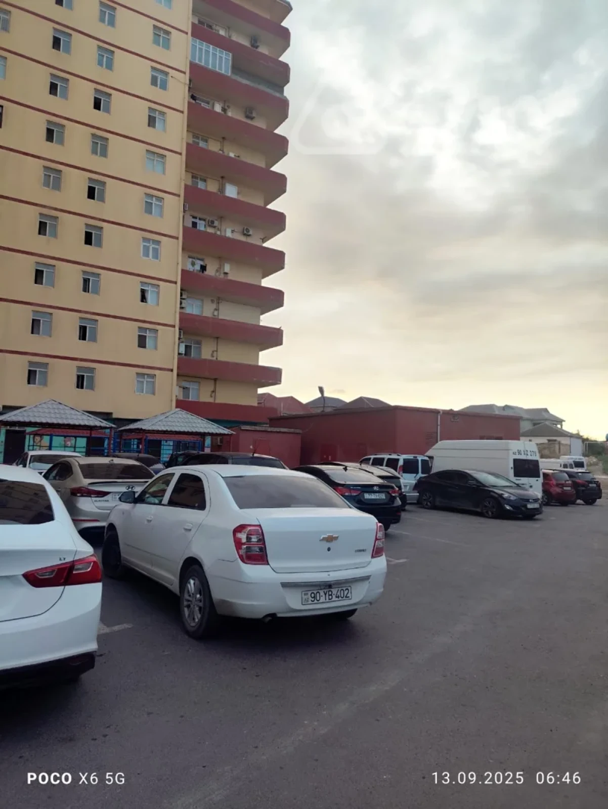 Kirayə verilir 3 otaqlı yeni tikili 70 m²