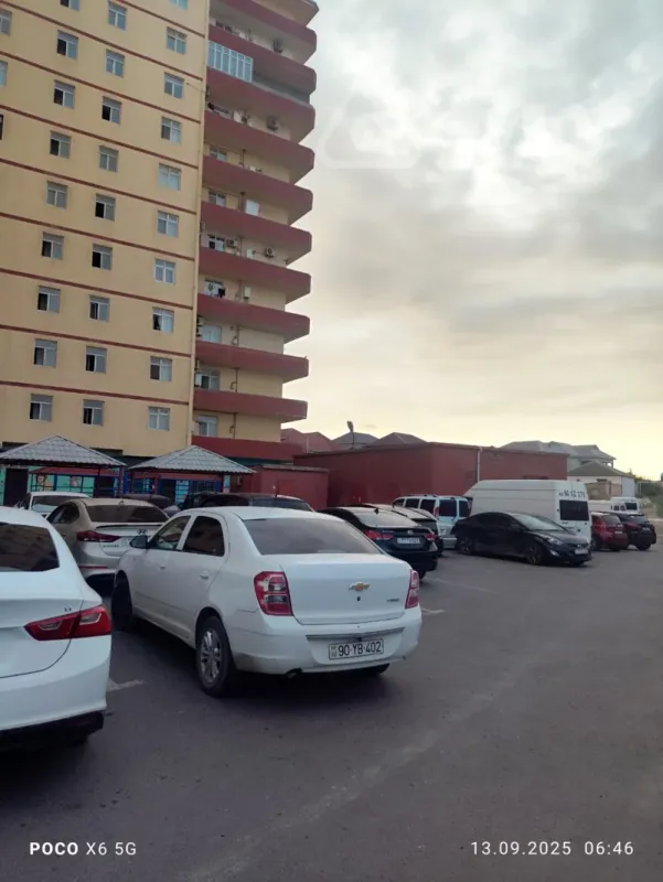 Kirayə verilir 3 otaqlı yeni tikili 70 m²