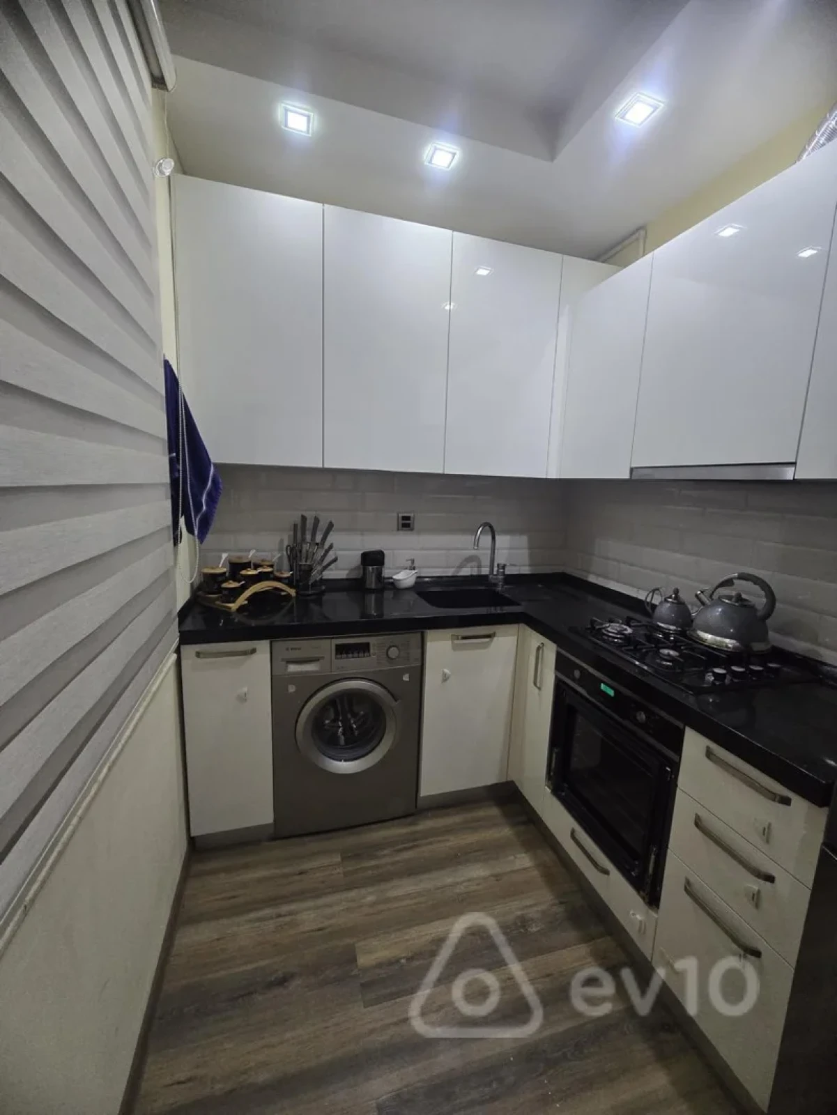 Kirayə verilir 3 otaqlı köhnə tikili 80 m²