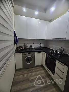 Kirayə verilir 3 otaqlı köhnə tikili 80 m²