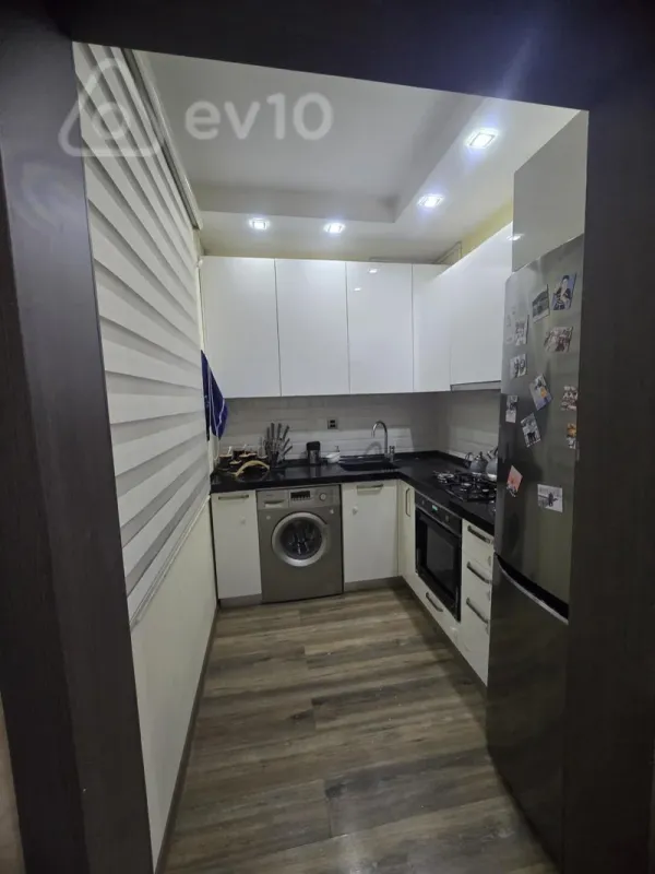 Kirayə verilir 3 otaqlı köhnə tikili 80 m²