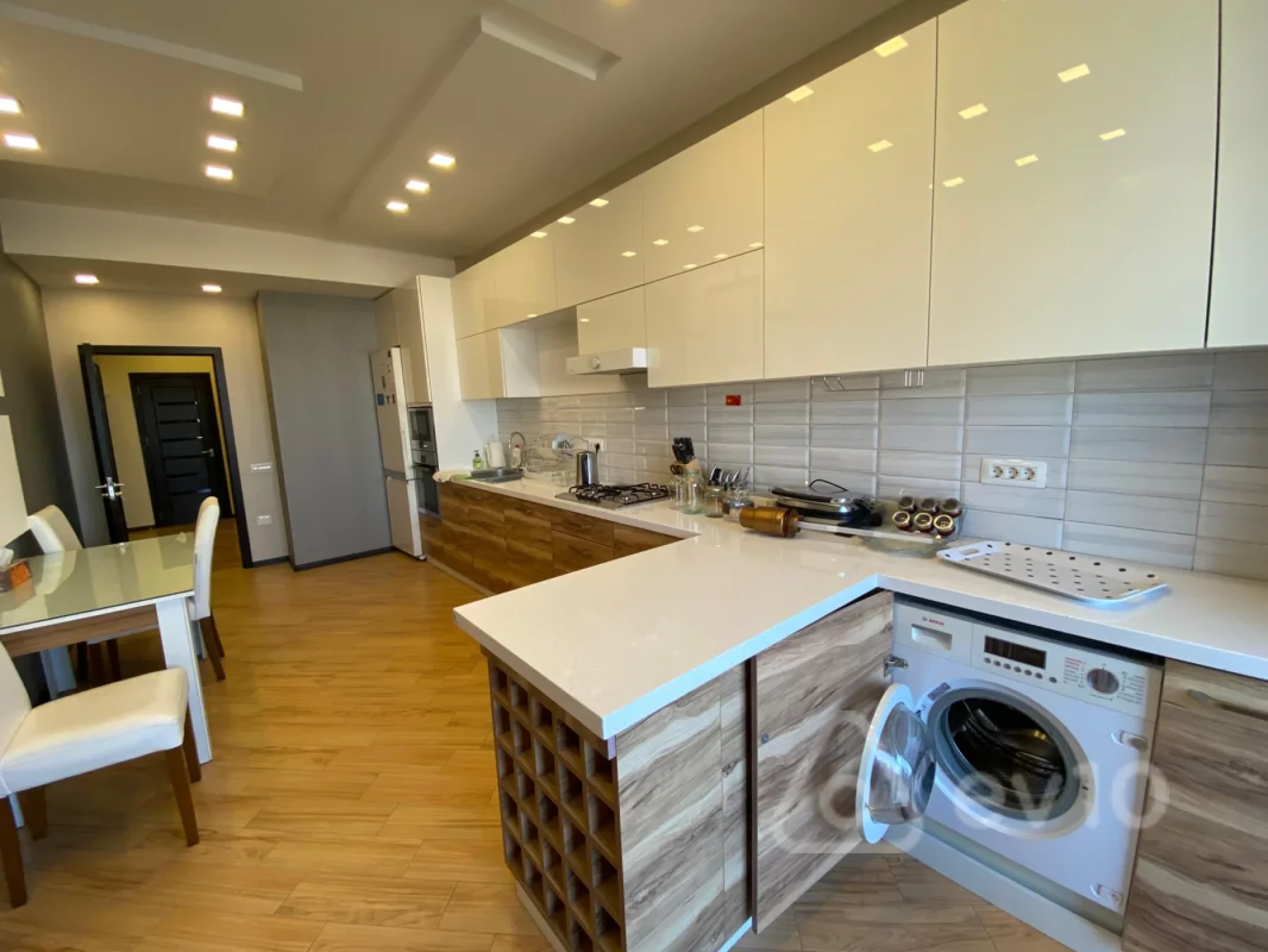 Satılır 3 otaqlı yeni tikili 160 m²