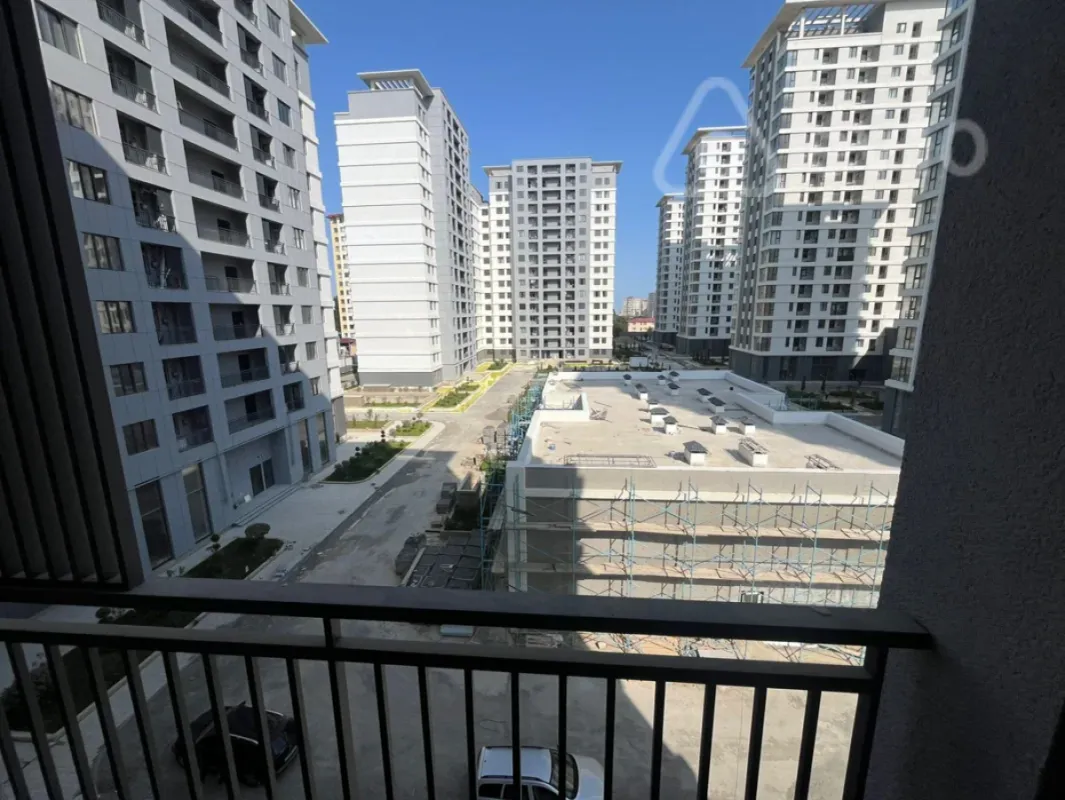 Satılır 3 otaqlı yeni tikili 81 m²