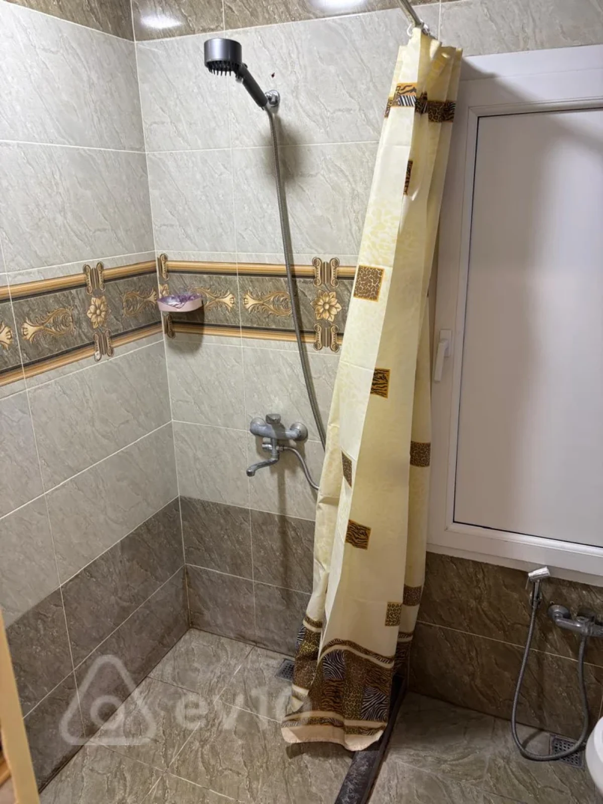 Kirayə verilir 1 otaqlı yeni tikili 35 m²