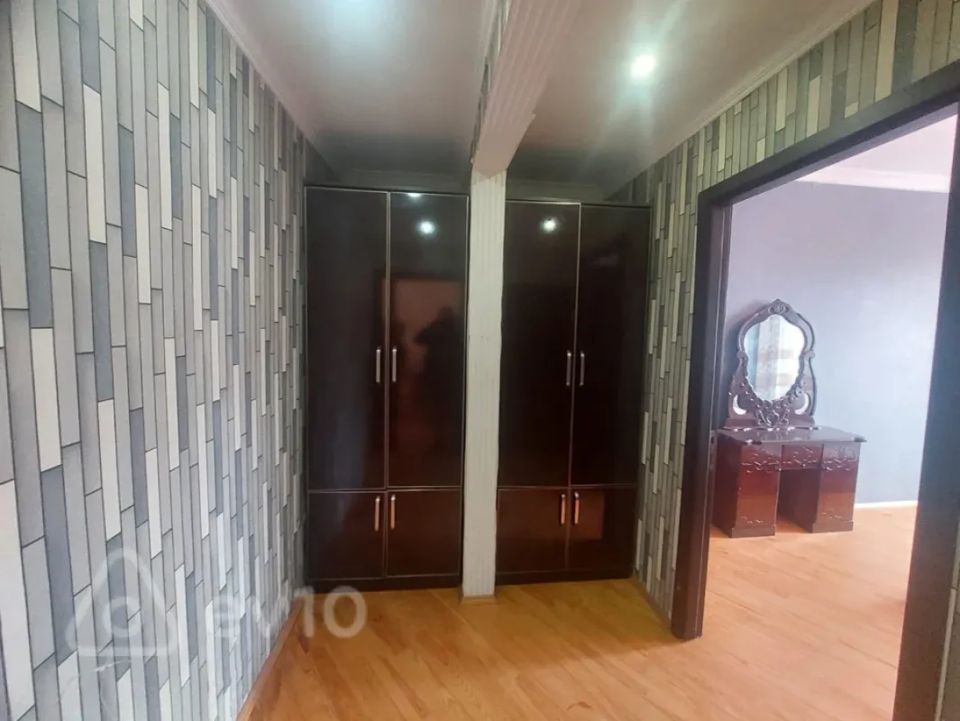 Kirayə verilir 2 otaqlı köhnə tikili 65 m²
