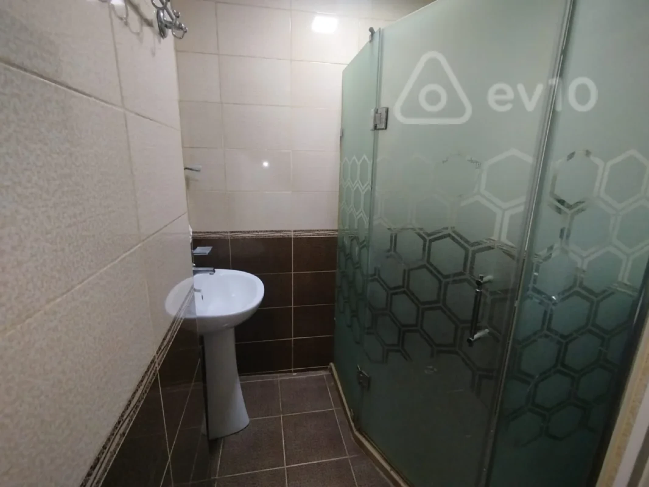 Kirayə verilir 3 otaqlı köhnə tikili 65 m²