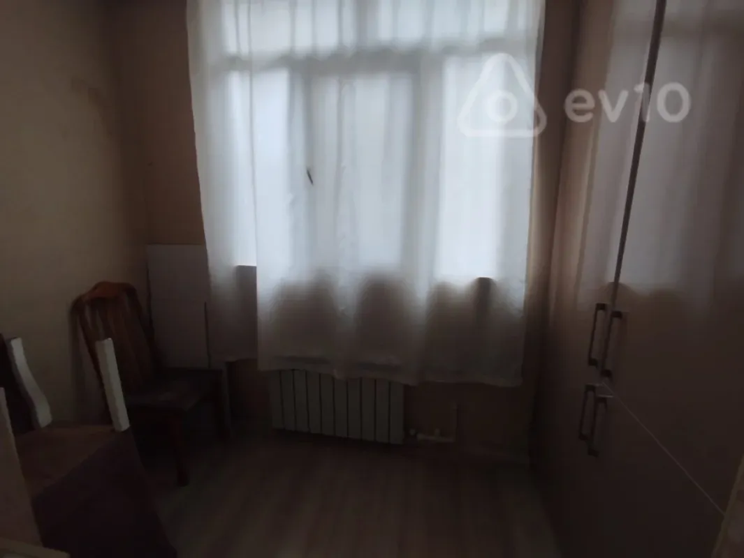 Kirayə verilir 3 otaqlı köhnə tikili 65 m²