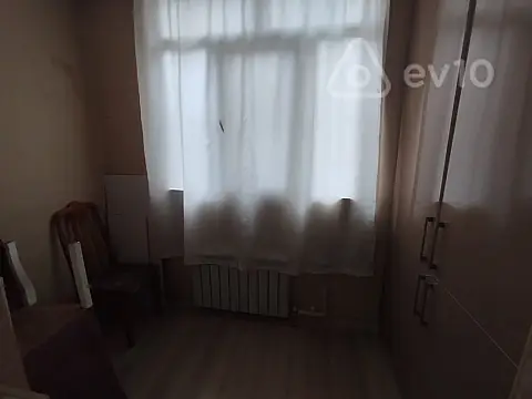 Kirayə verilir 3 otaqlı köhnə tikili 65 m²