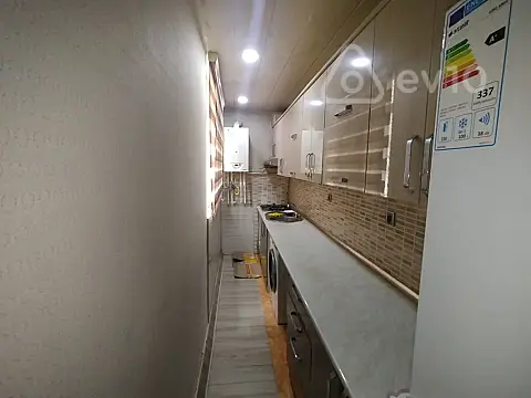 Kirayə verilir 3 otaqlı köhnə tikili 65 m²