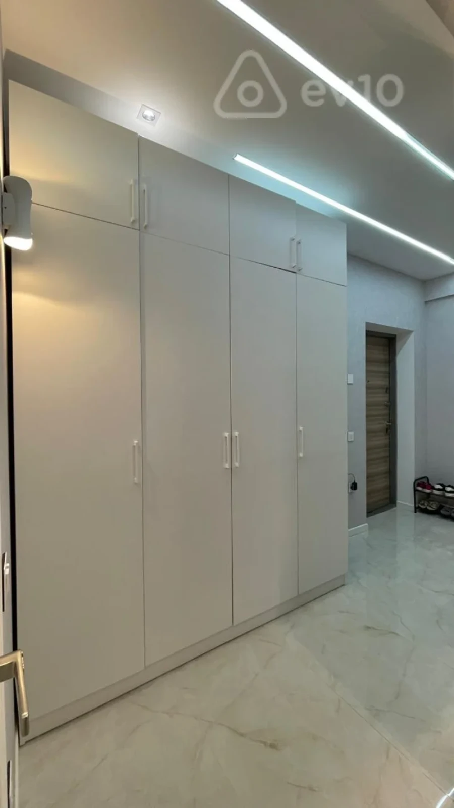 Kirayə verilir 2 otaqlı yeni tikili 55 m²