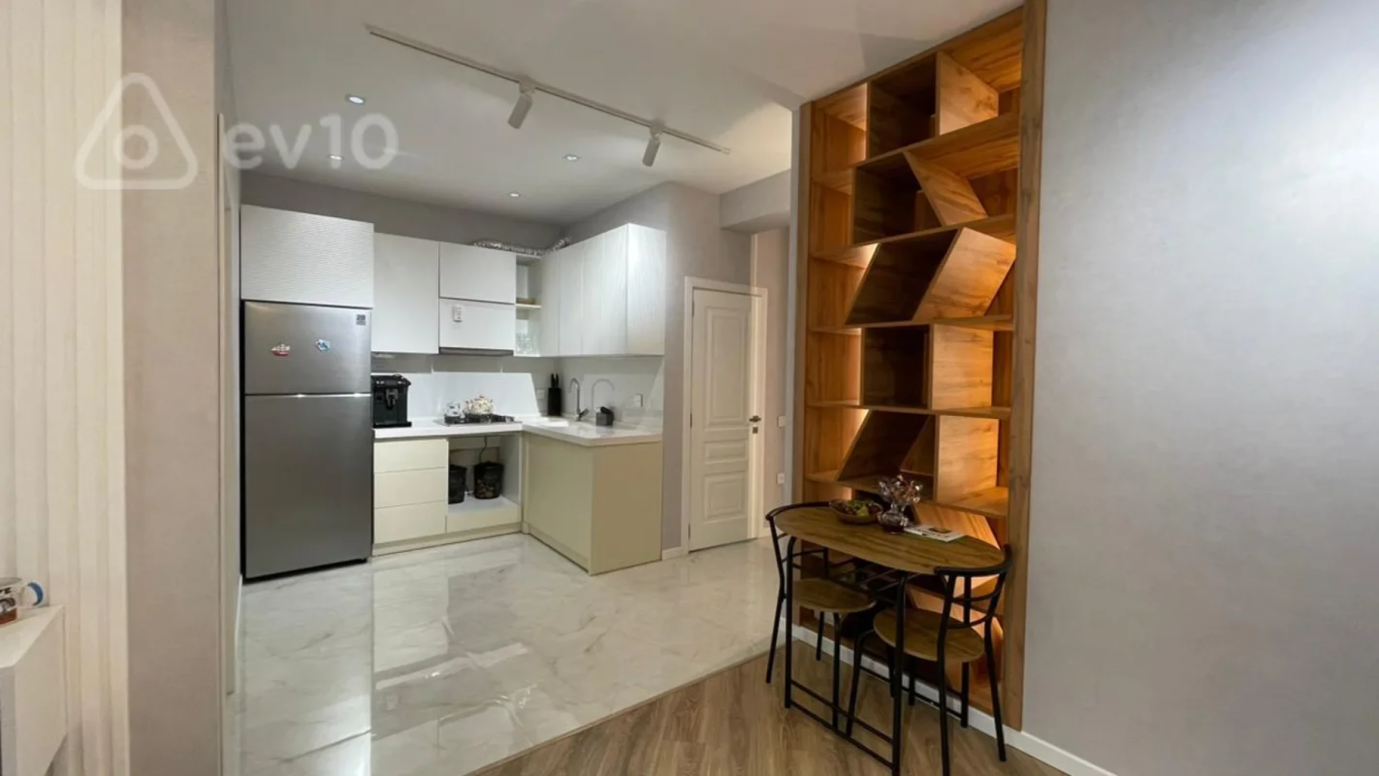 Kirayə verilir 2 otaqlı yeni tikili 55 m²